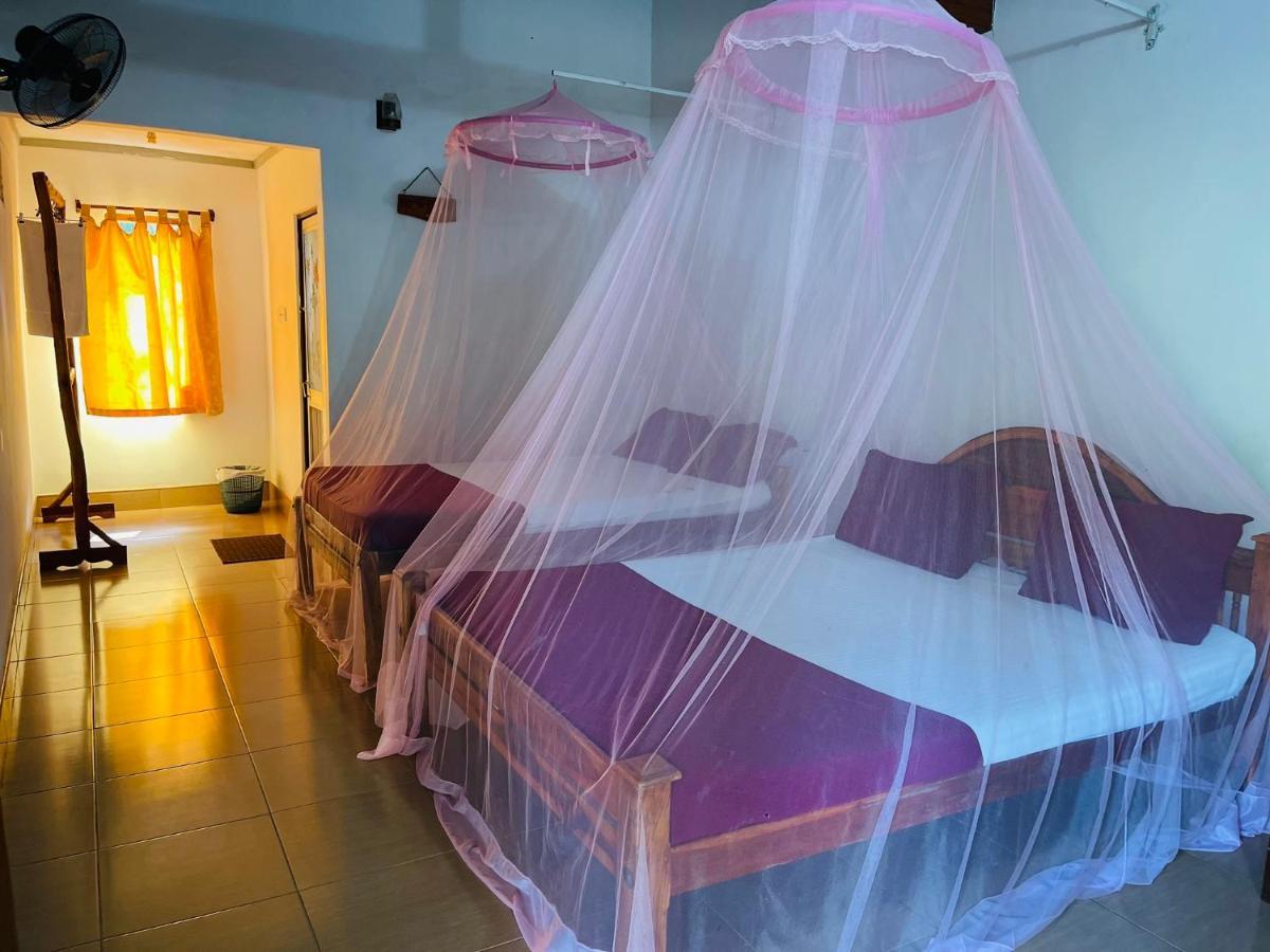 New Roy Guest House Kalkudah  Bagian luar foto