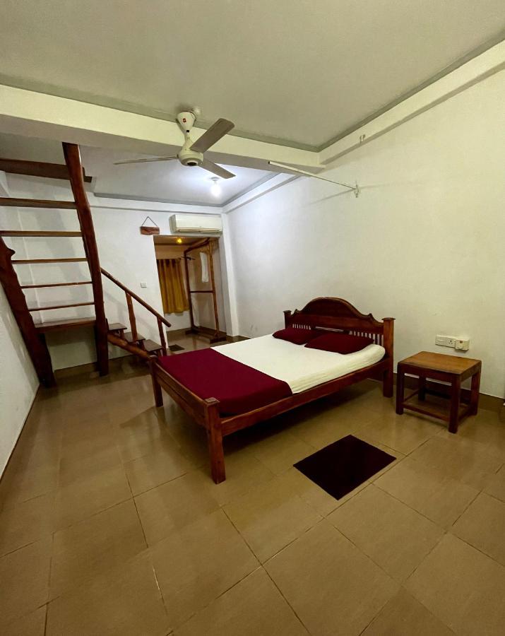 New Roy Guest House Kalkudah  Bagian luar foto