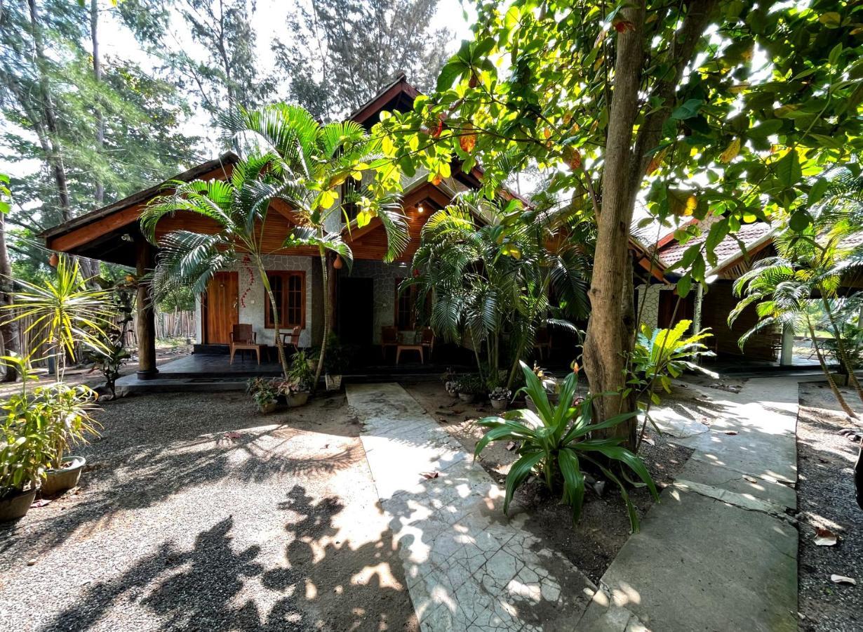 New Roy Guest House Kalkudah  Bagian luar foto