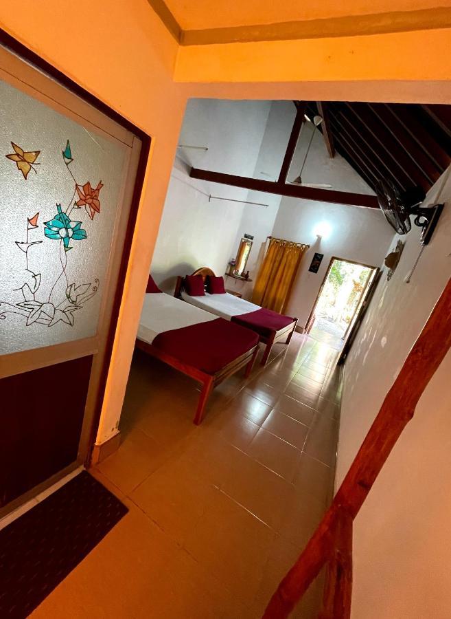 New Roy Guest House Kalkudah  Bagian luar foto