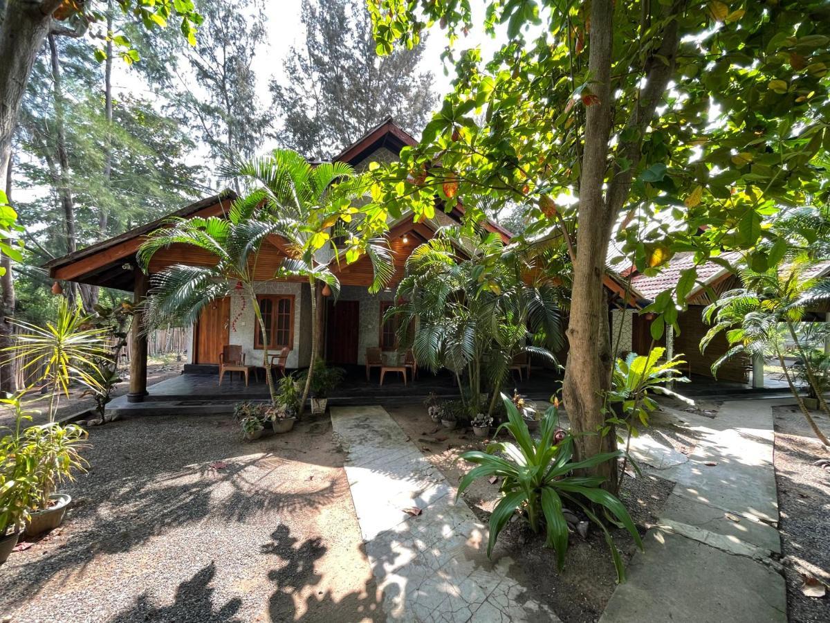New Roy Guest House Kalkudah  Bagian luar foto